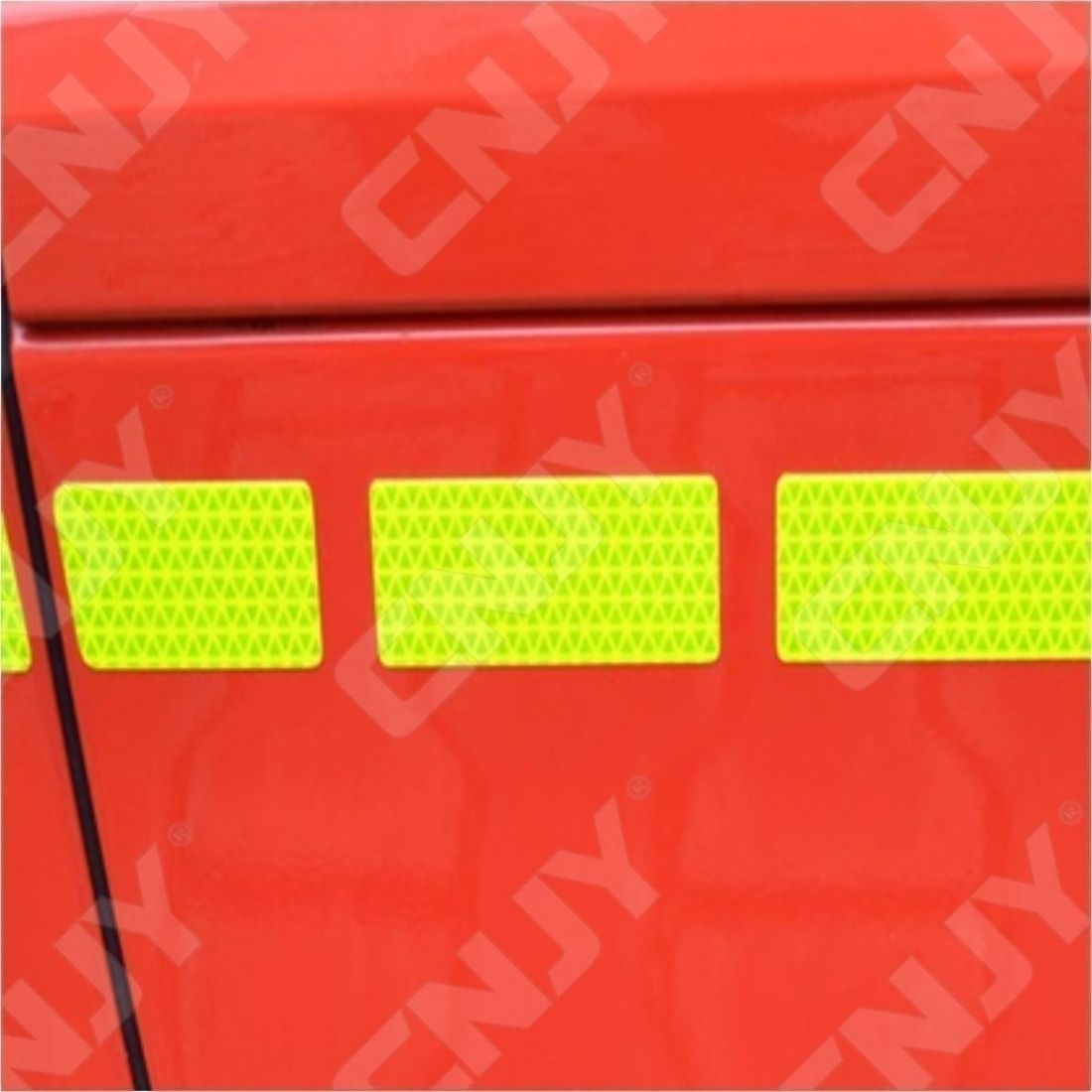 IFCOW®5cmx3m autocollant de rouleau de bande réfléchissante adhésive de  sécurité pour les vélos de voitures de remorques-jaune - Cdiscount Bricolage