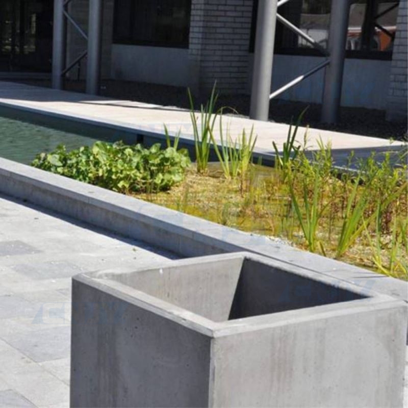 Jardinière urbaine en béton Astélia aménagement extérieur - SÉMIO